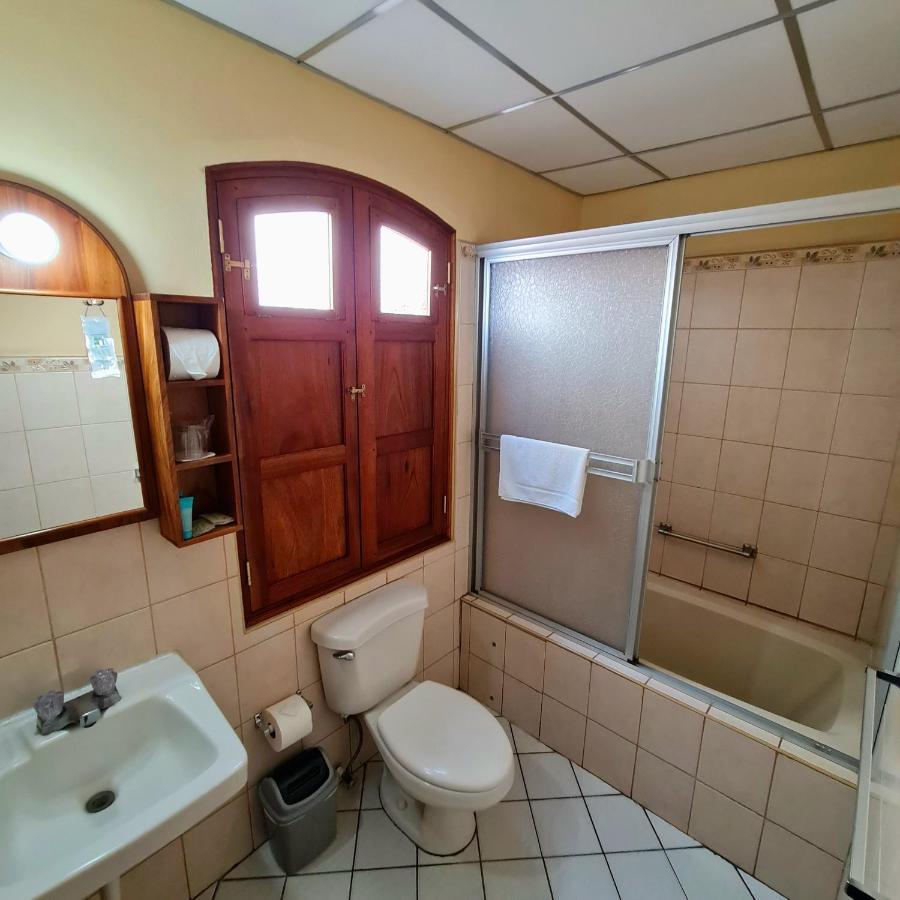 Hotel Austria León Екстериор снимка